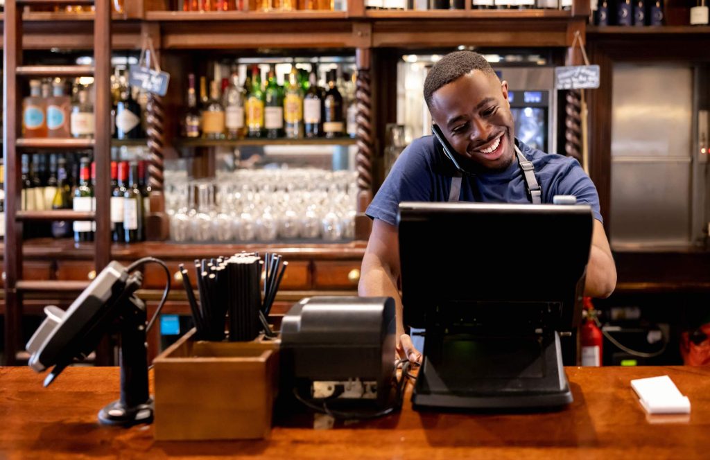 server-on-the-phone-during-pos-system